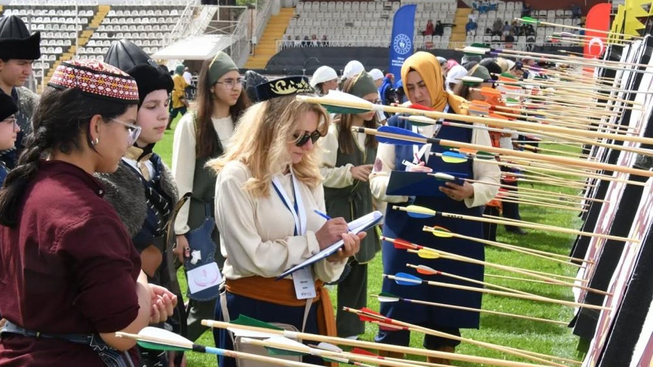 Tokat’ta geleneksel Türk okçuluğu rüzgarı