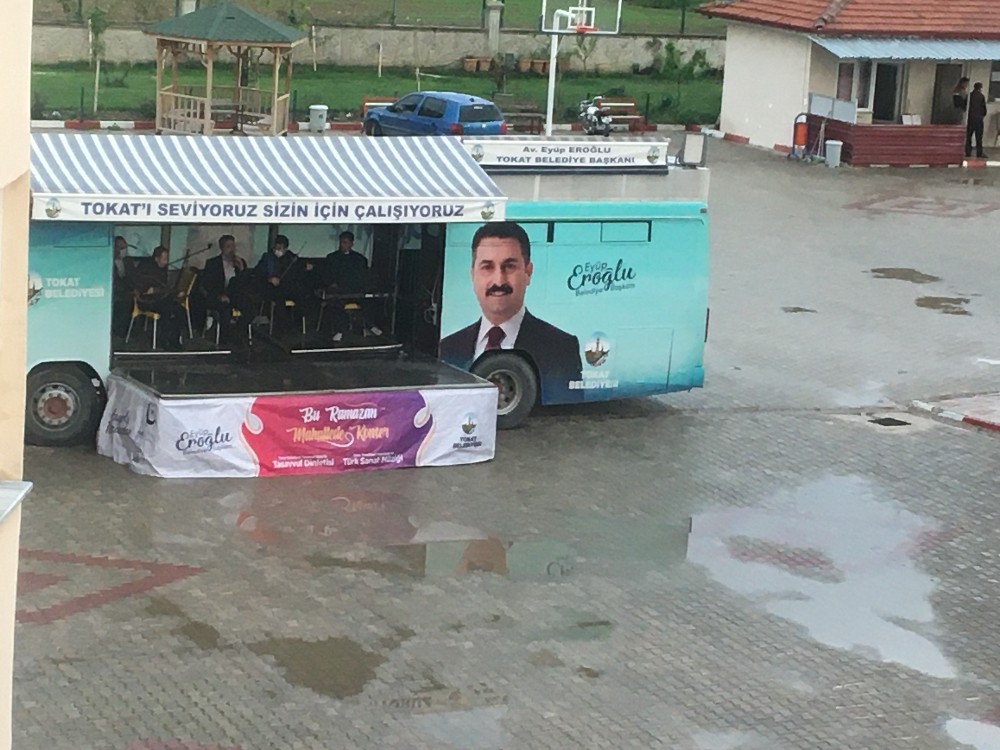 Tokat’ta karantinadaki vatandaşlara veda konseri 