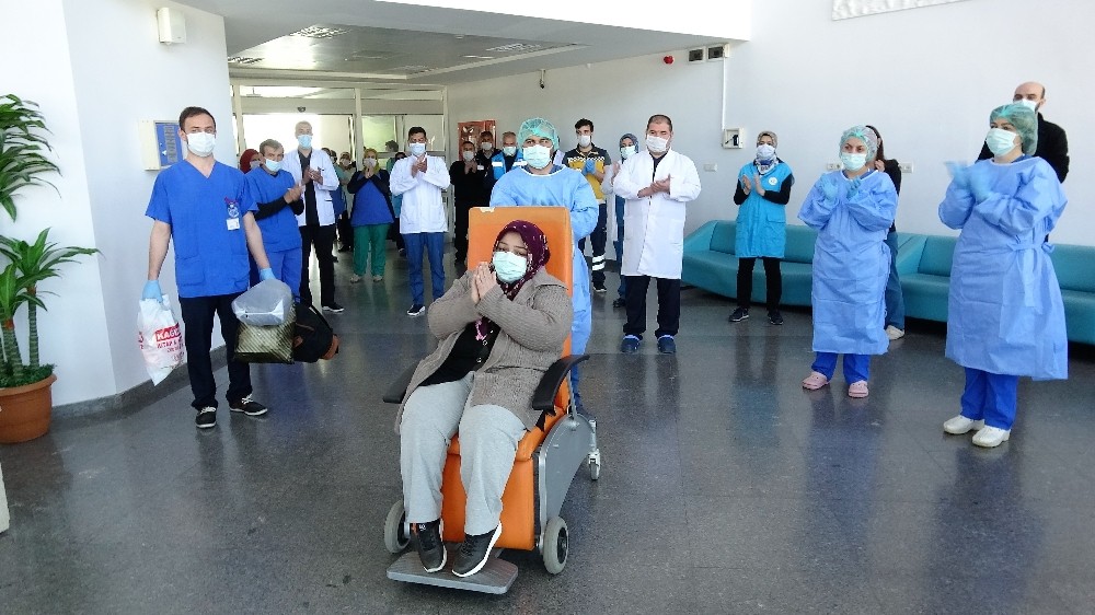 Tokat’ta korona virüsü yenen 41’inci hasta taburcu edildi 