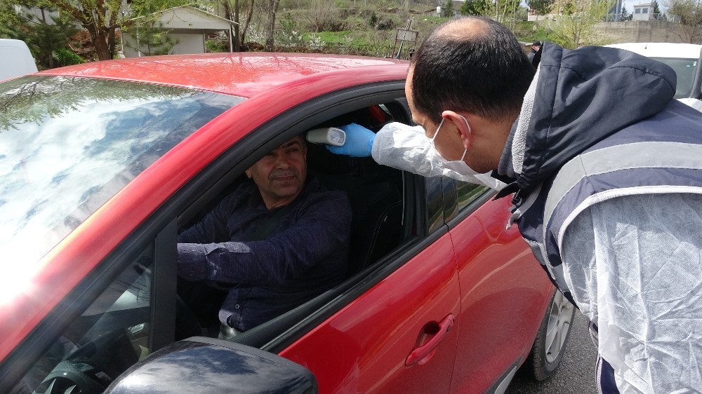 Tokat’ta şehirlerarası yollarda korana virüs önlemi 