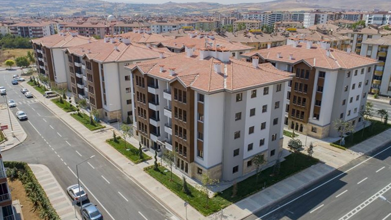 TOKİ ilk evim arsa hak sahipleri ne yapacak? Ödeme planı belli oldu