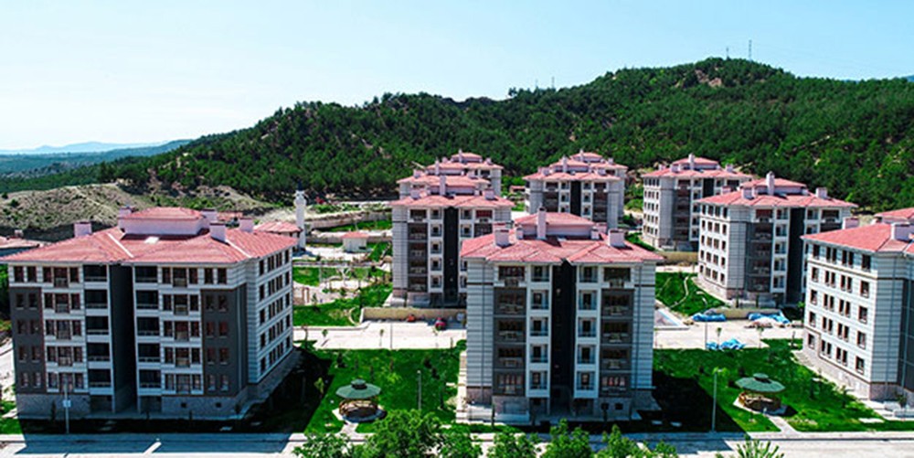 TOKİ konutlarının teslimi başladı