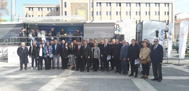 TOKİ tanıtım tırı Eskişehir'de