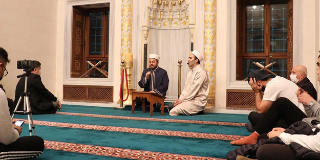 Tokyo Camisi'nde Mevlit Kandili idrak edildi