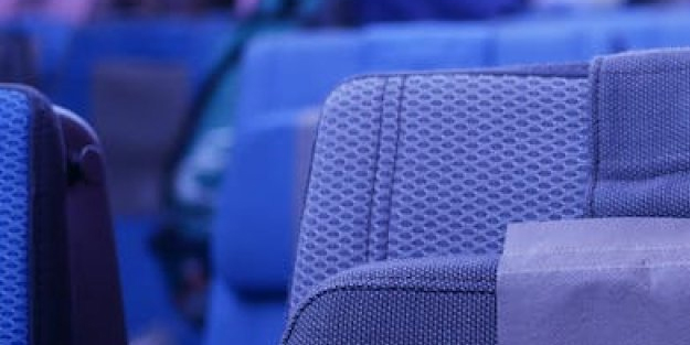 Tokyo, çözüm arayışı içerisindeyiz! Uçuşta şoke etti: Yolcu, görevliyi Isırarak geri döndürdü! Ülke şok içerisinde