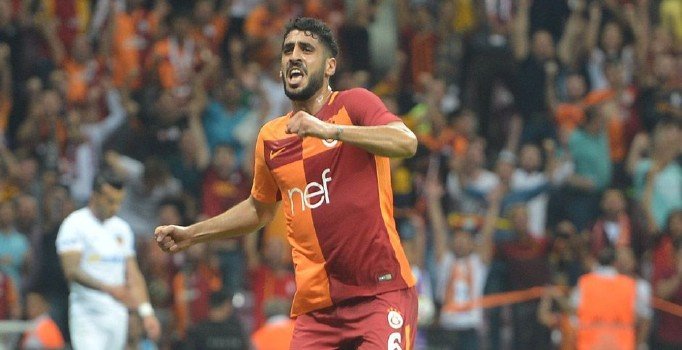 Tolga Ciğerci Messi'yi de solladı