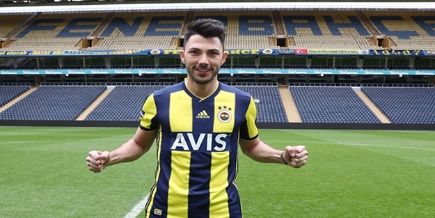 Tolgay Arslan: Fenerbahçe formasını sırtıma geçirdiğimde çok duygulandım