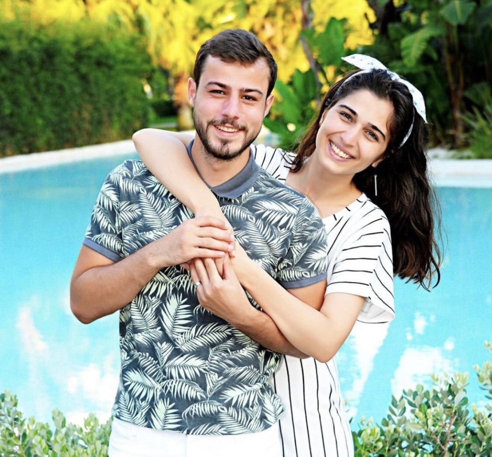 Tolunay ve İleyda çiftinden takipçilerine yardım 