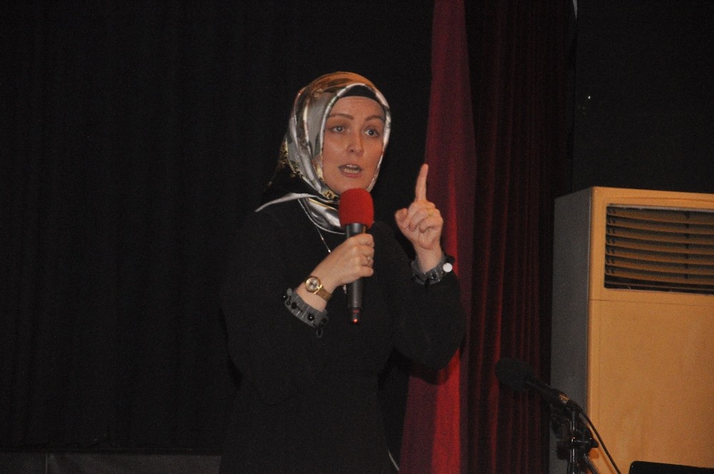 Tongar ; “Bağırmayan annelik mümkün” 