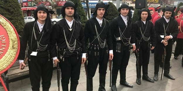 Topal Osman mezarı başında anıldı