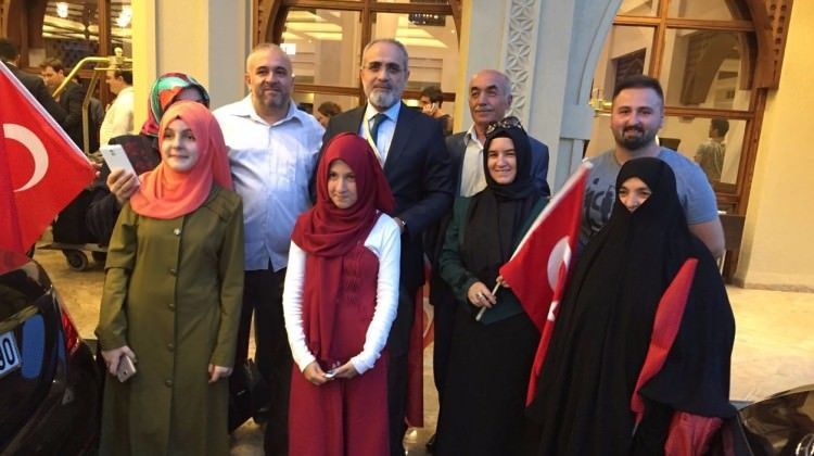 Topçu açıkladı: FETÖ elebaşı ülkeyi terketmiş