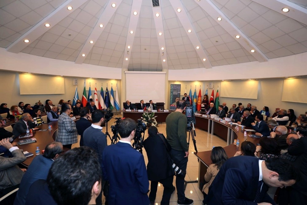 Topçu: Bir gün gelecek; dilde, fikirde, işte bir olacağız