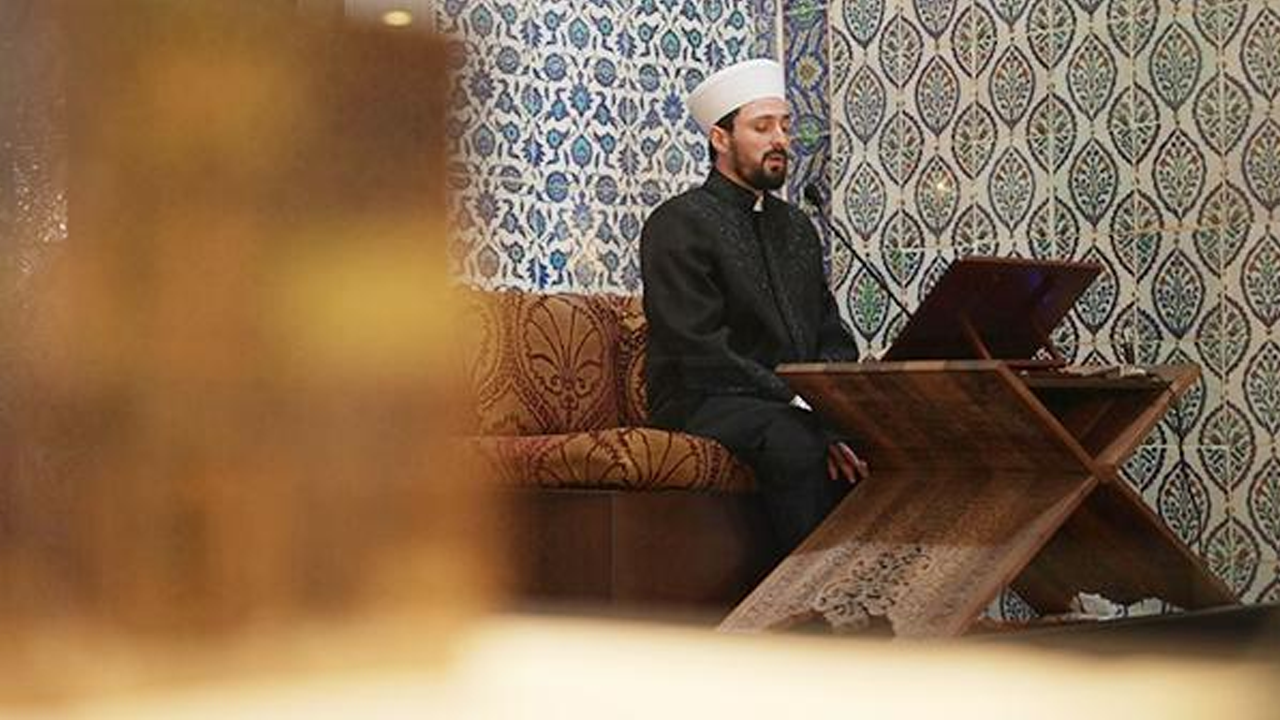 Topkapı sarayında asırlardır aralıksız okunan Kur'an-ı Kerim bakın ne zamanlar okunmamış?