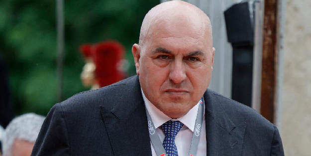 Toplantı sırasında fenalaştı! İtalya Savunma Bakanı hastaneye kaldırıldı