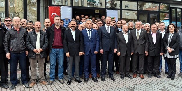 Toplu sözleşmede yüzler gülüyor Mamak’ta toplu sözleşme imzalandı