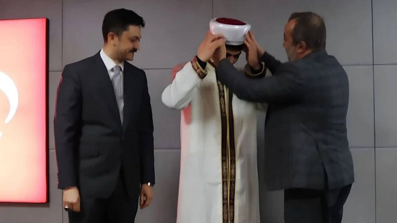 Topluma yeniden kazandırma girişimleri meyve veriyor! Ceza infaz kurumlarında 25 yeni hafız