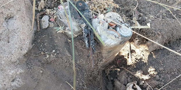 Toprağa gömülü halde 55 kilo EYP ele geçirildi