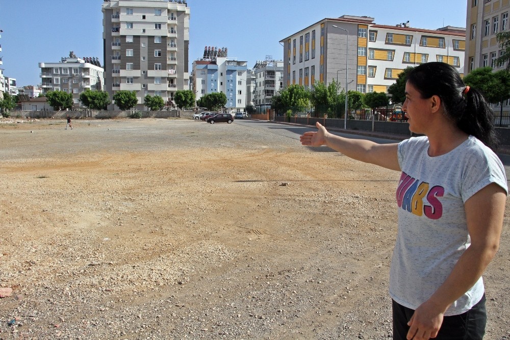 Toprak alandaki drift mahalleliyi canından bezdirdi 