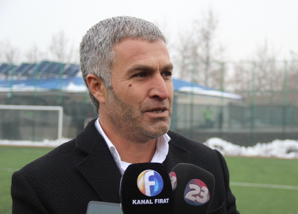 Toprak: “Biz futbolu eski şaşalı günlerine döndürmeye çalışacağız