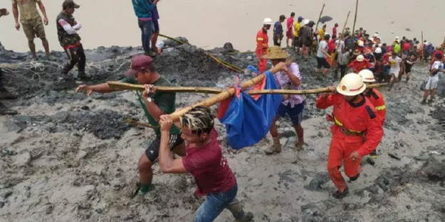 Toprak kayması: 80'den fazla kişi kayıp!