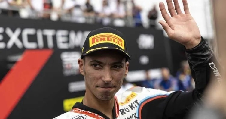 Toprak Razgatlıoğlu Fransa’da fırtına gibi esti! Magny-Cours’ta birinci