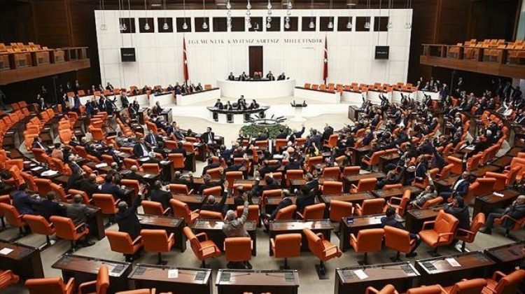 'Torba tasarı' Meclis'te kabul edildi