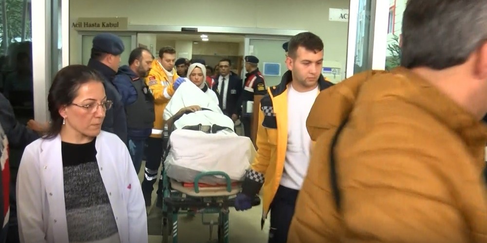 Torbalı’da zanlının saklandığı evden silah ele geçirildi 