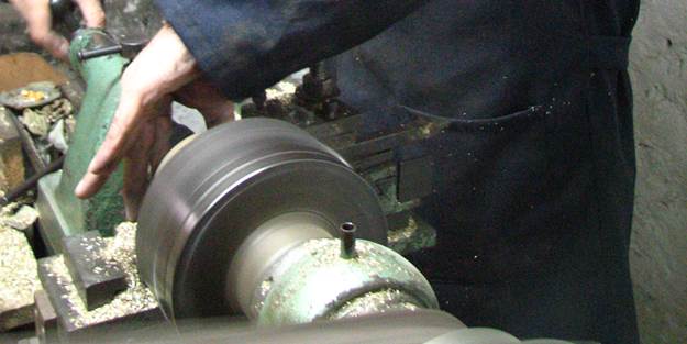 Torna tezgahı hayatına mal oldu