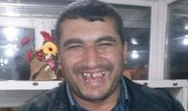 Tornavidayla gözlerini çıkarttığımda kıpırdıyordu