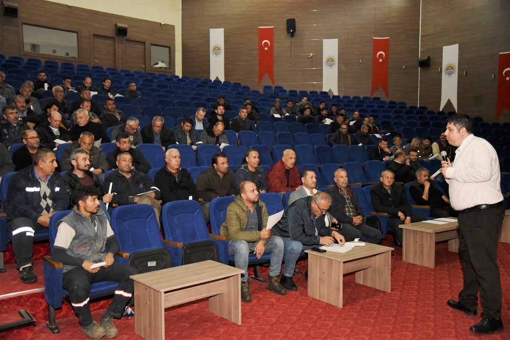 Toroslar Belediyesi personeli, iş güvenliği eğitiminden geçti 