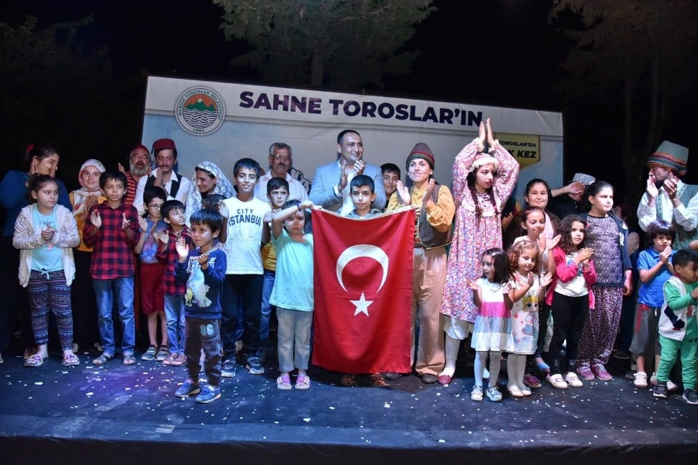 Toroslar Belediyesi, yaz boyunca 43 mahallede 86 etkinlik gerçekleştirdi 