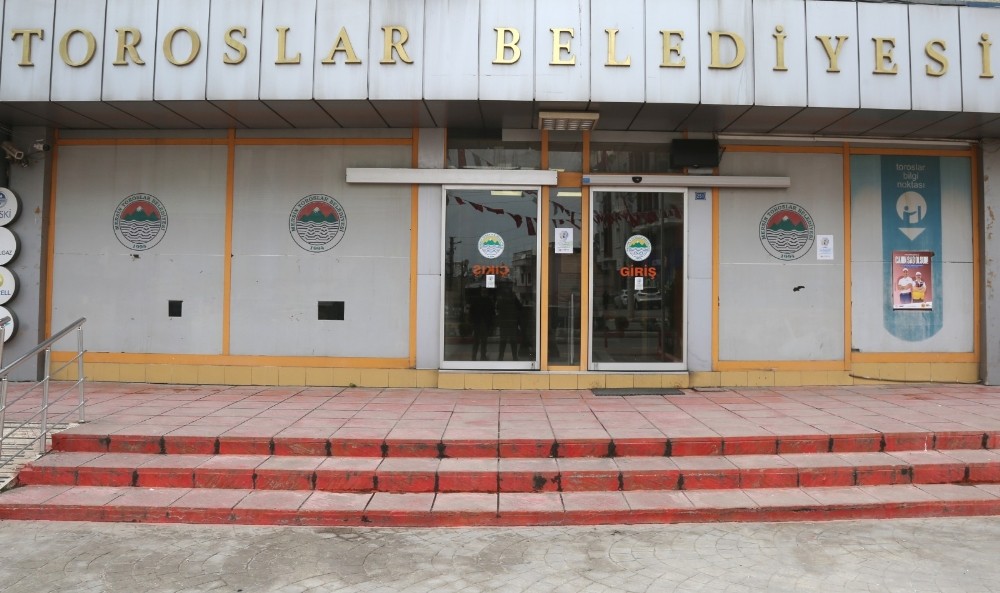 Toroslar Belediyesinde çalışanlar dönüşümlü izin yapacak 
