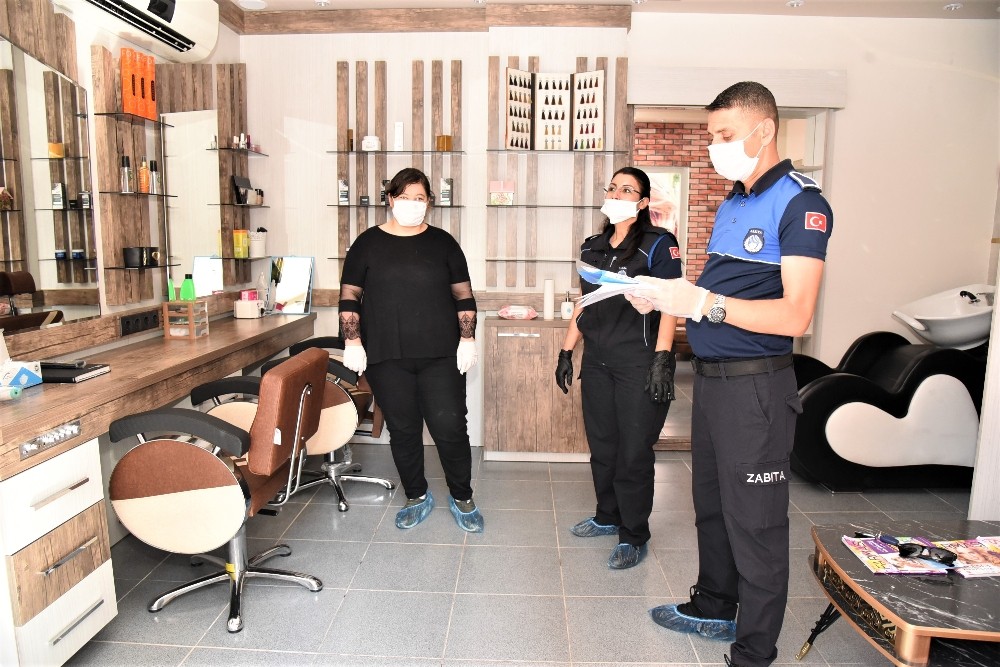 Toroslar’da berber ve kuaförler denetlendi 