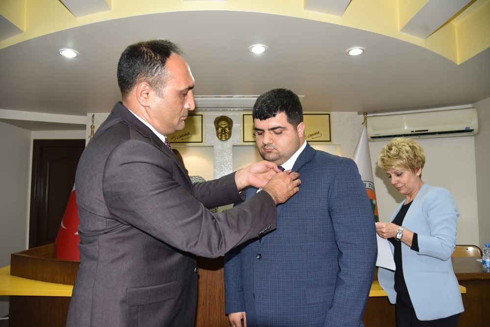 Toroslar’da Yılmaz başkanlığında ilk meclis toplantısı yapıldı 