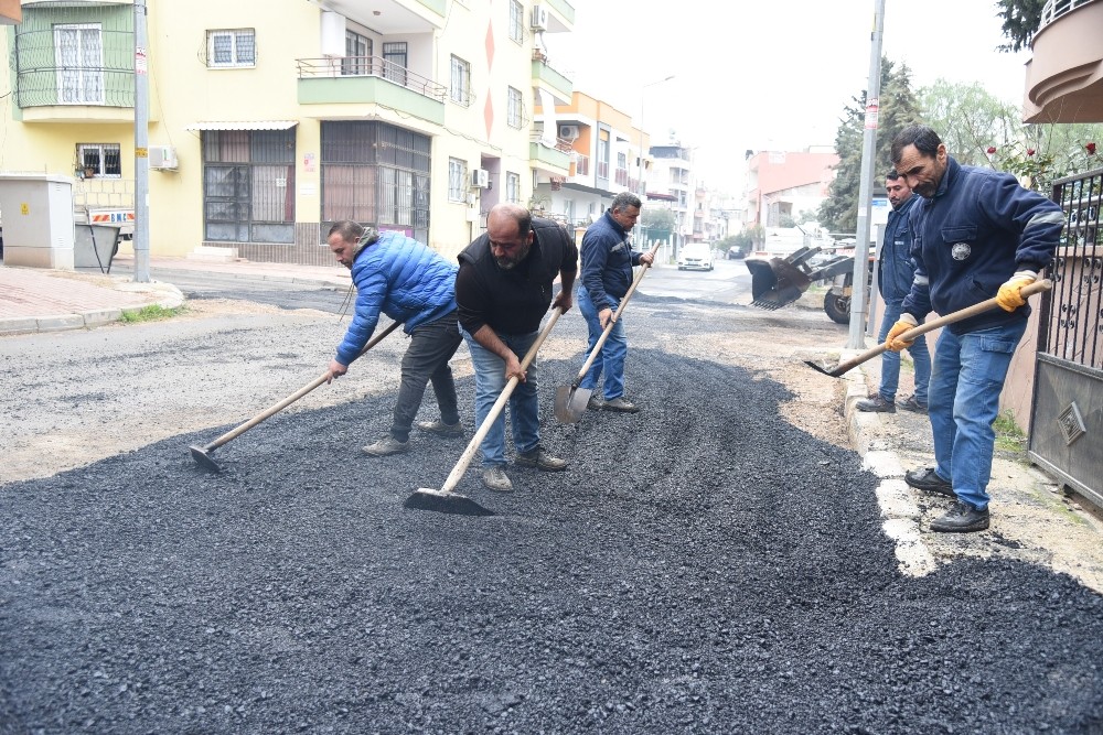 Toroslar’da yol çalışmaları sürüyor 