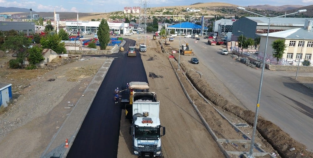 Tortum Yolu’nda Büyükşehir mesaisi 