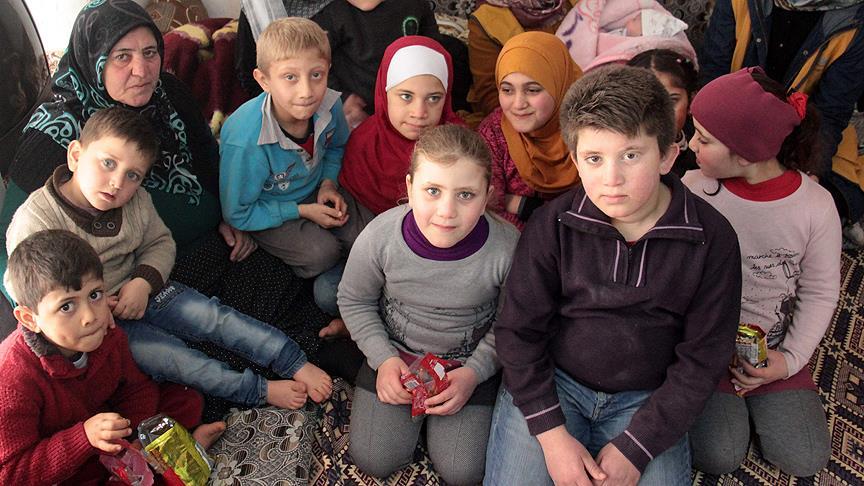 Torun sevgisi acılarını hafifletiyor