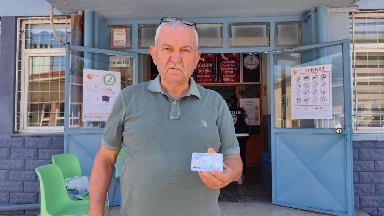 Torunlarına moral vermek istedi! En yaşlı YKS adayı sınava girdi