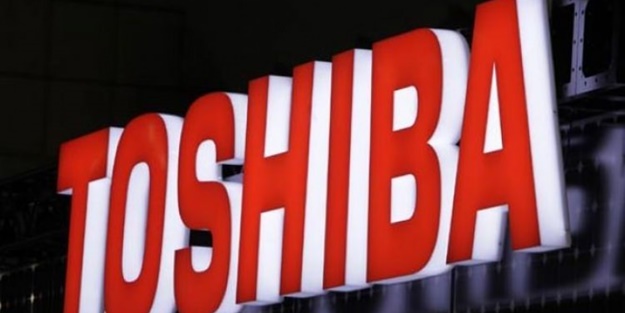 Toshiba'yı almak için adım attı
