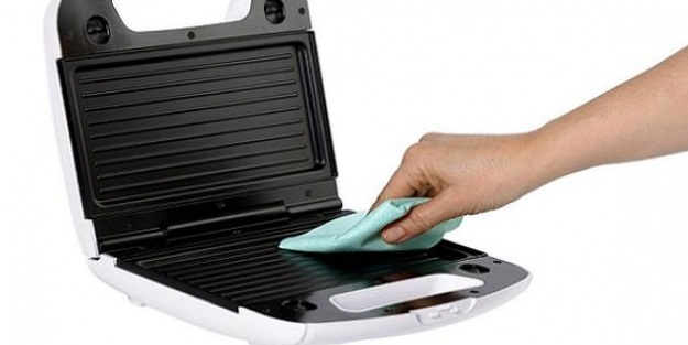 Tost makineleri nasıl temizlenir?