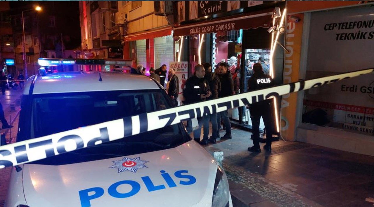 Tost tartışması: 2 yaralı