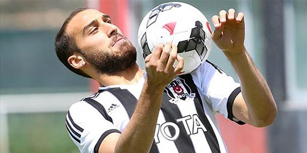 ‘Yedek kalmak her futbolcuyu üzer’