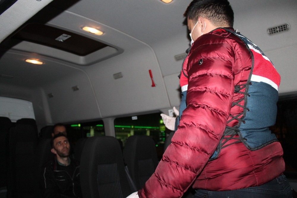 Tosya köylerinde korona virüs yasağı başladı 