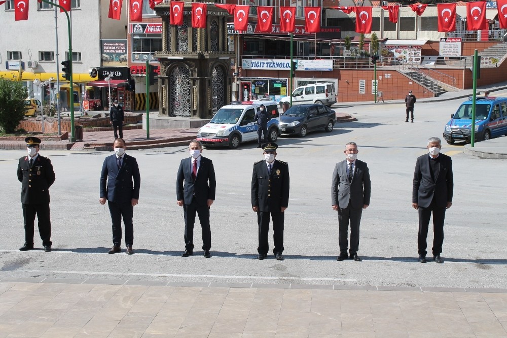 Tosya’da 23 Nisan Çocuk Bayramı çocuksuz kutlandı 