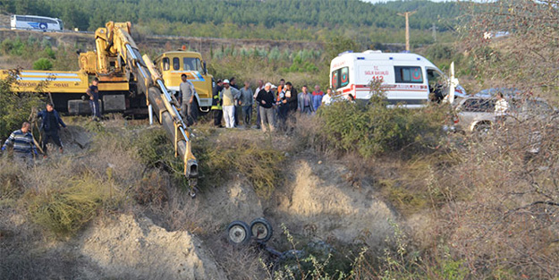 Tosya'da traktör kazası: 2 ölü, 1 yaralı