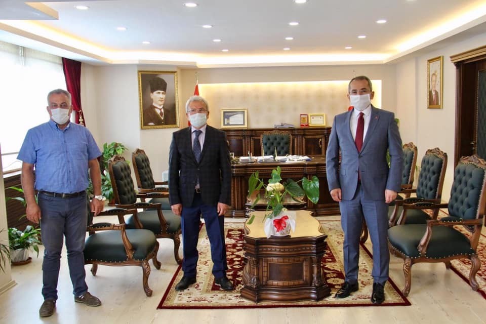 Tosyalı derneklerden Kaymakama teşekkür 