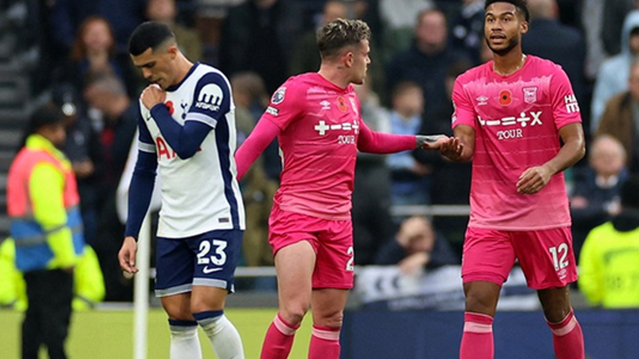 Tottenham'a bir kırmızı kart daha! Gündeme oturacak gelişme: Belli oldu ve dağıldılar