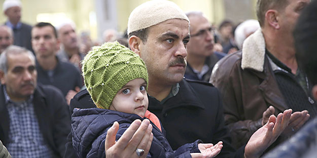 Tövbe duası nedir? Tövbe duası nasıl yapılır? Peygamberimizin öğütleri neler?