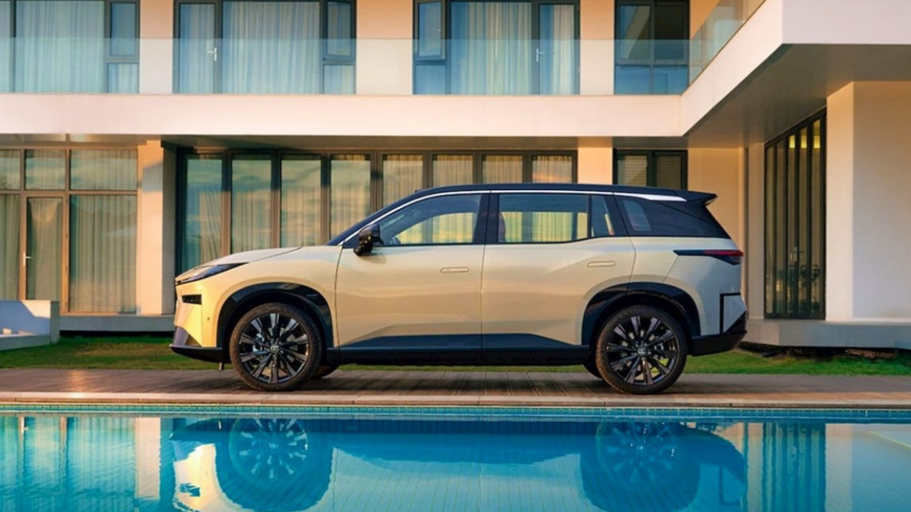 Toyota, elektrikli SUV modelini 15 bin dolara sunarak piyasayı sarsıyor: Dört saatte 10 bin sipariş!