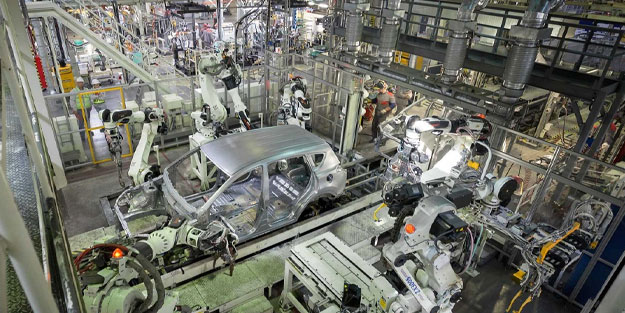 Toyota fabrikasında üretim durdu! Sebebi herkesi şaşırttı